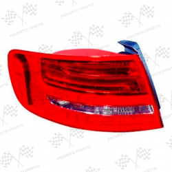 PILOTO TRASERO DERECHO AUDI...