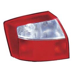 AUDI A4 2001 PILOTO TRASERO...