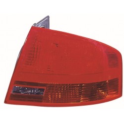AUDI A4 2004 PILOTO TRASERO...