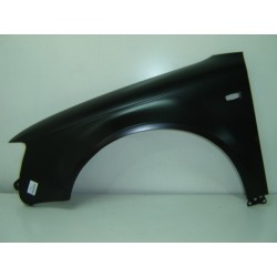 AUDI A4 2004 ALETA FRONTAL...