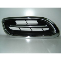 NISSAN MICRA 2000 REJILLA...